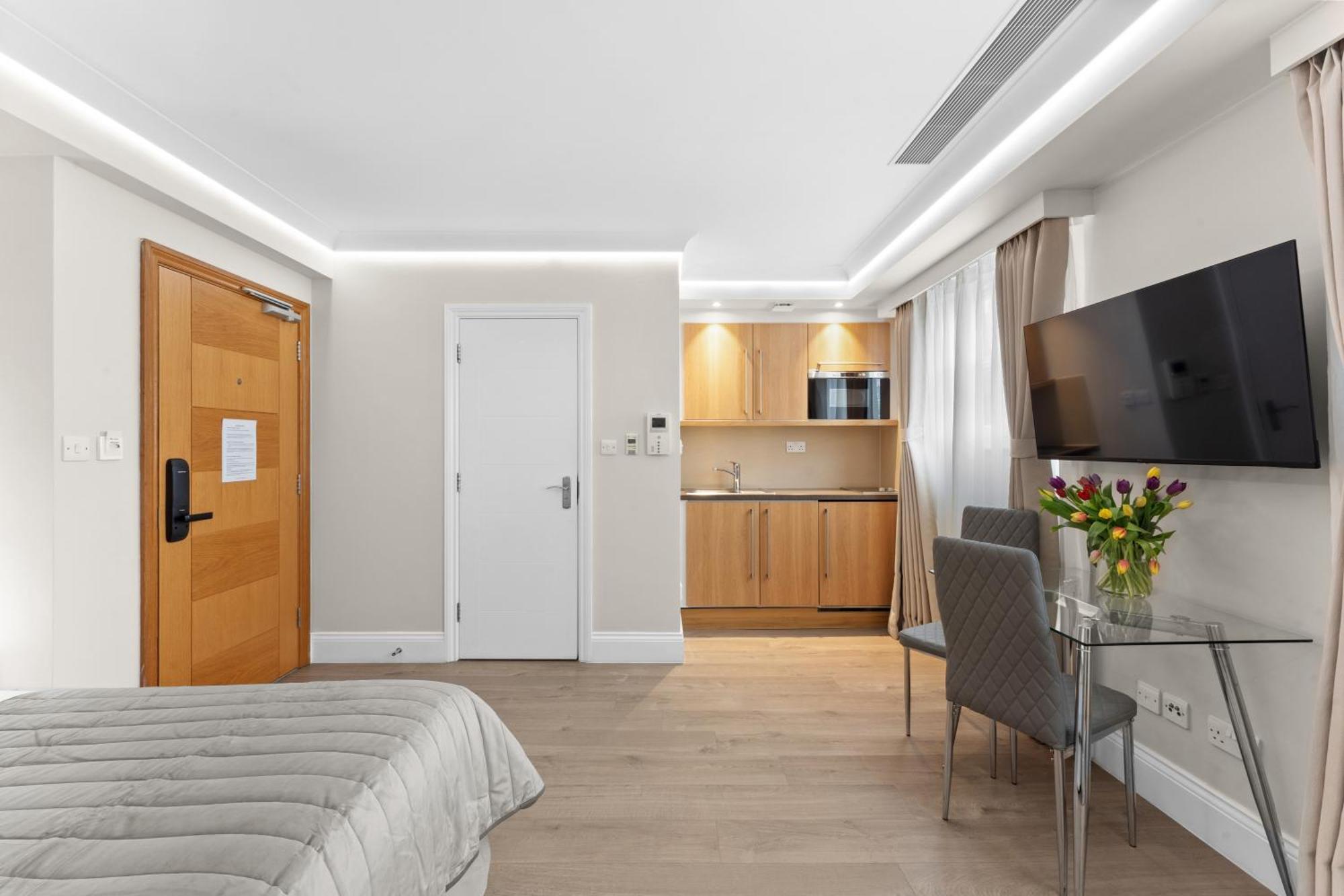 Cleveland Residences Russell Square London Bagian luar foto