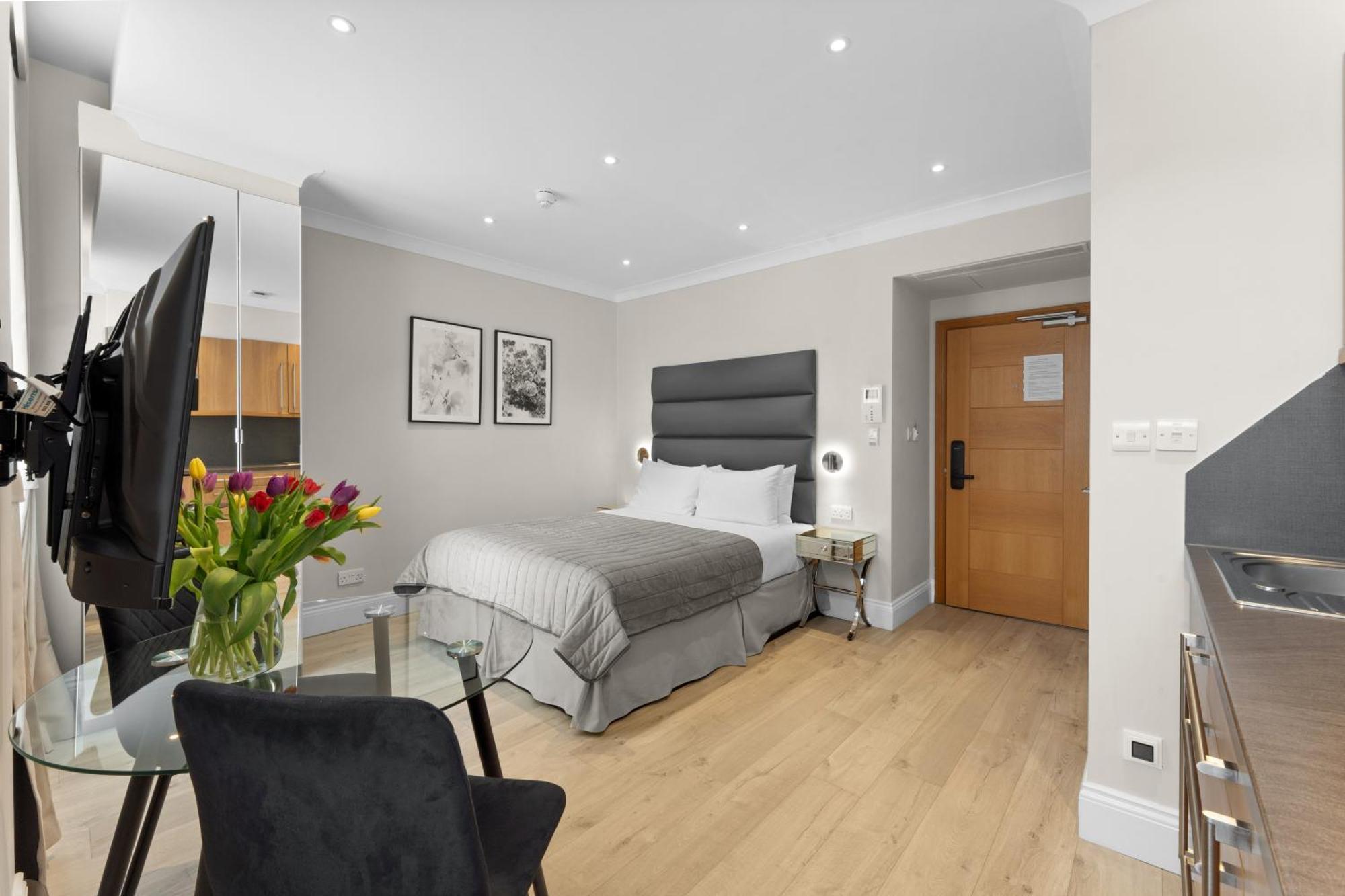 Cleveland Residences Russell Square London Bagian luar foto