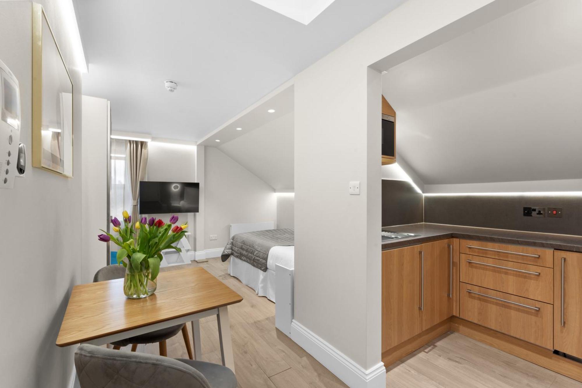 Cleveland Residences Russell Square London Bagian luar foto