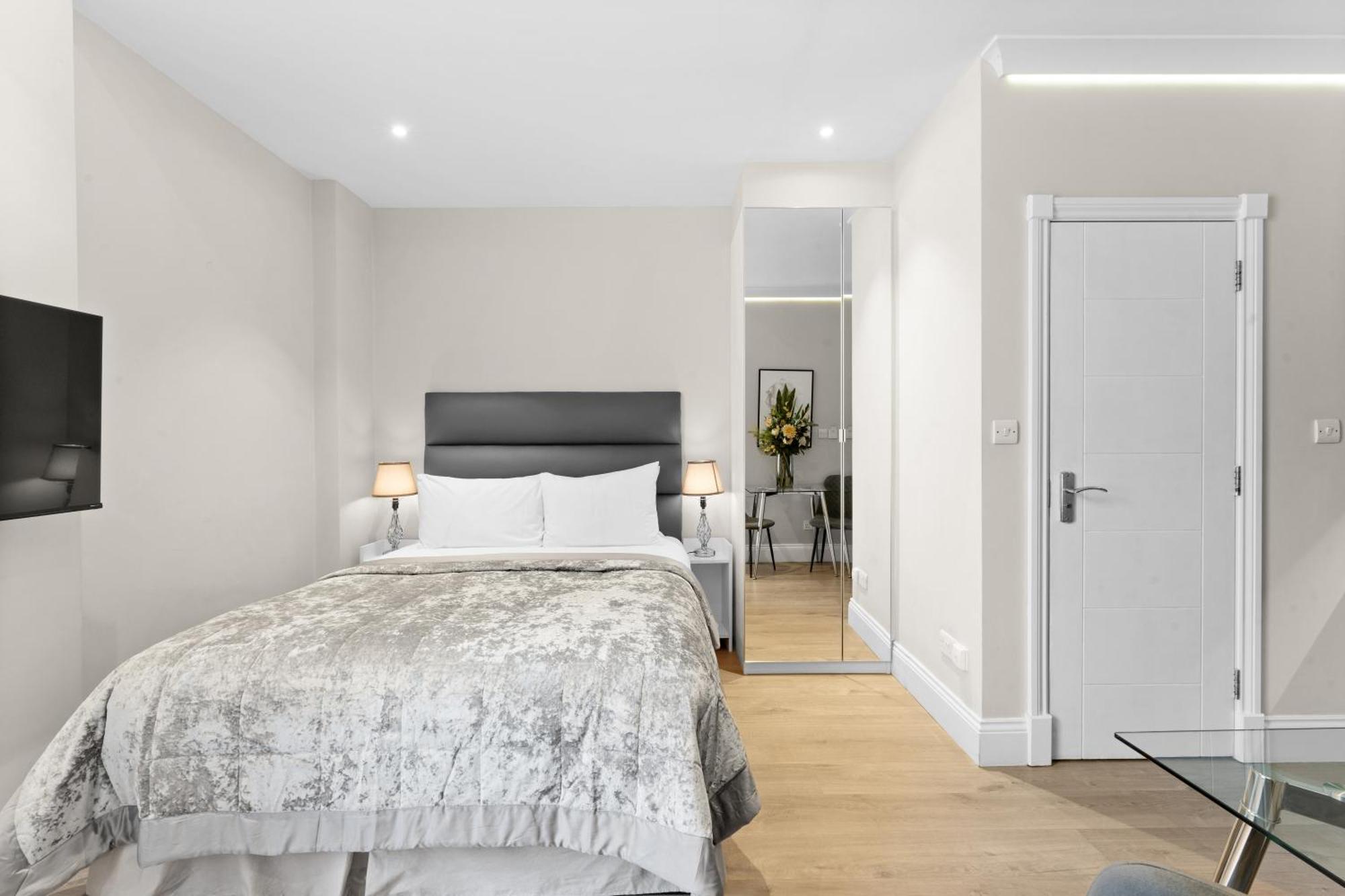 Cleveland Residences Russell Square London Bagian luar foto