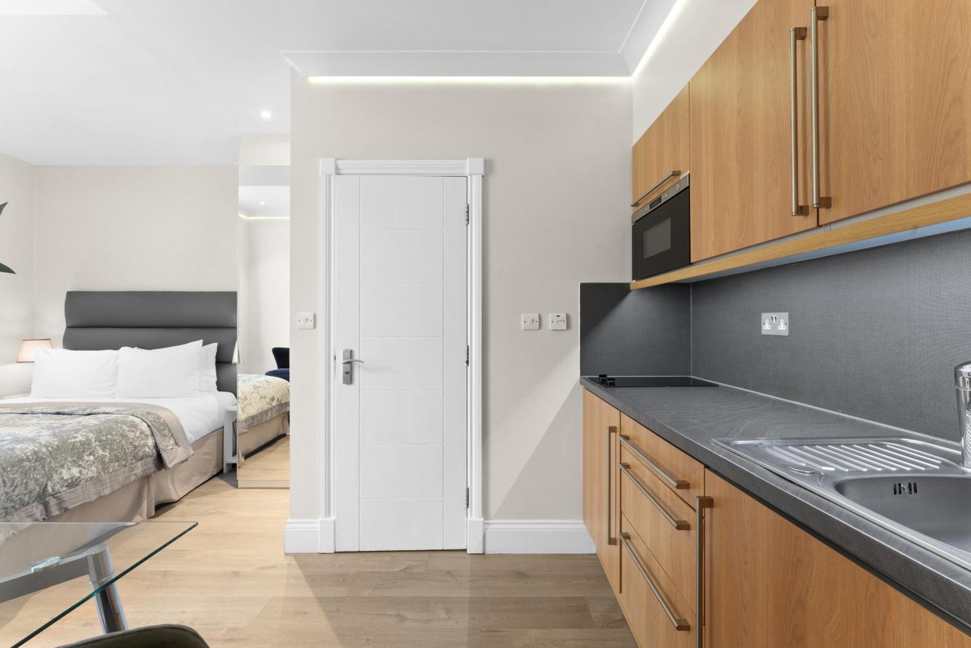 Cleveland Residences Russell Square London Bagian luar foto