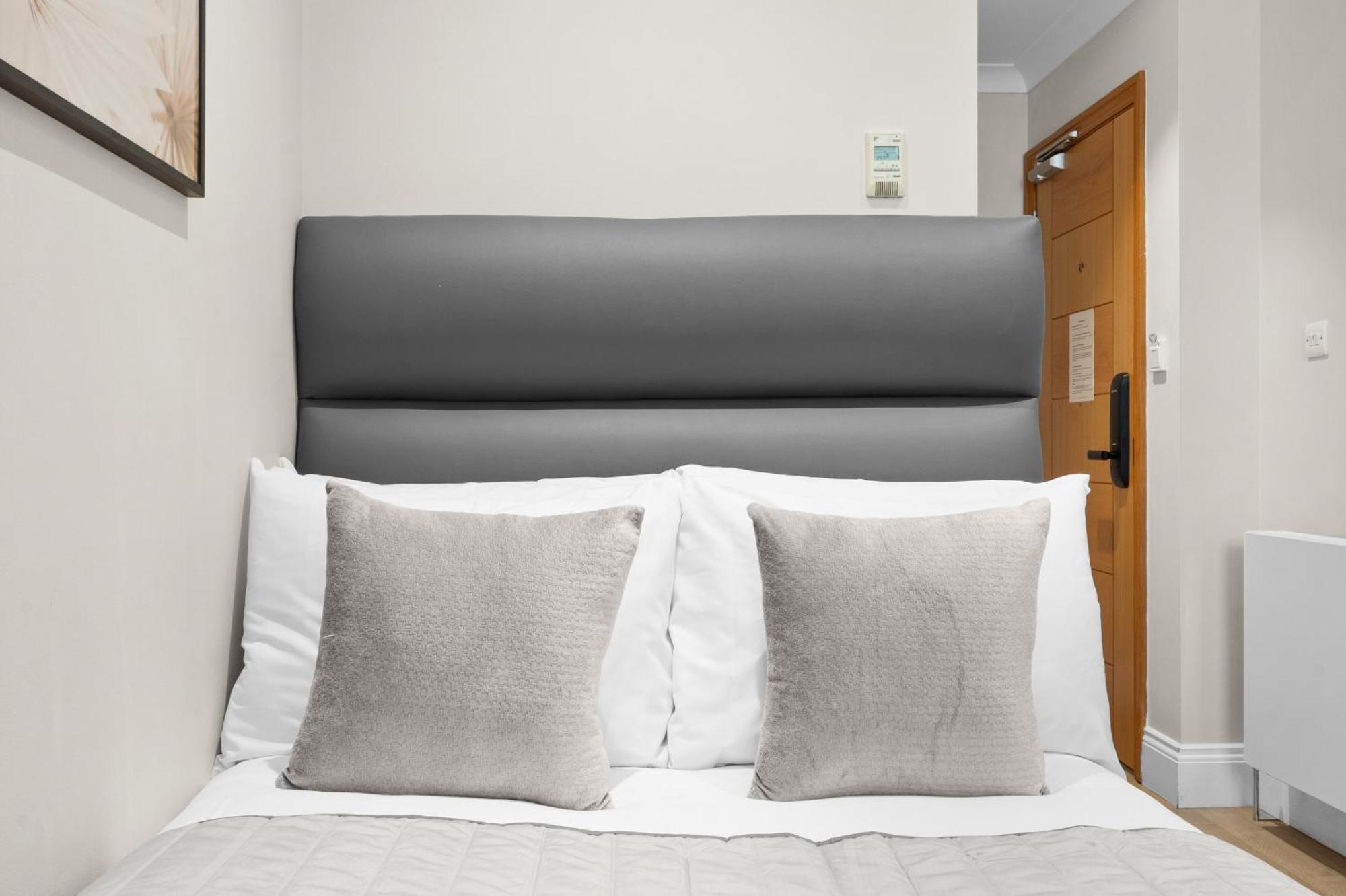 Cleveland Residences Russell Square London Bagian luar foto