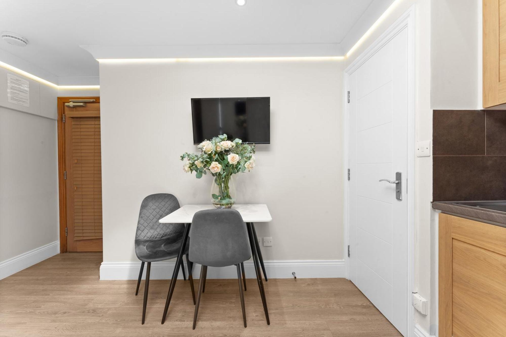 Cleveland Residences Russell Square London Bagian luar foto