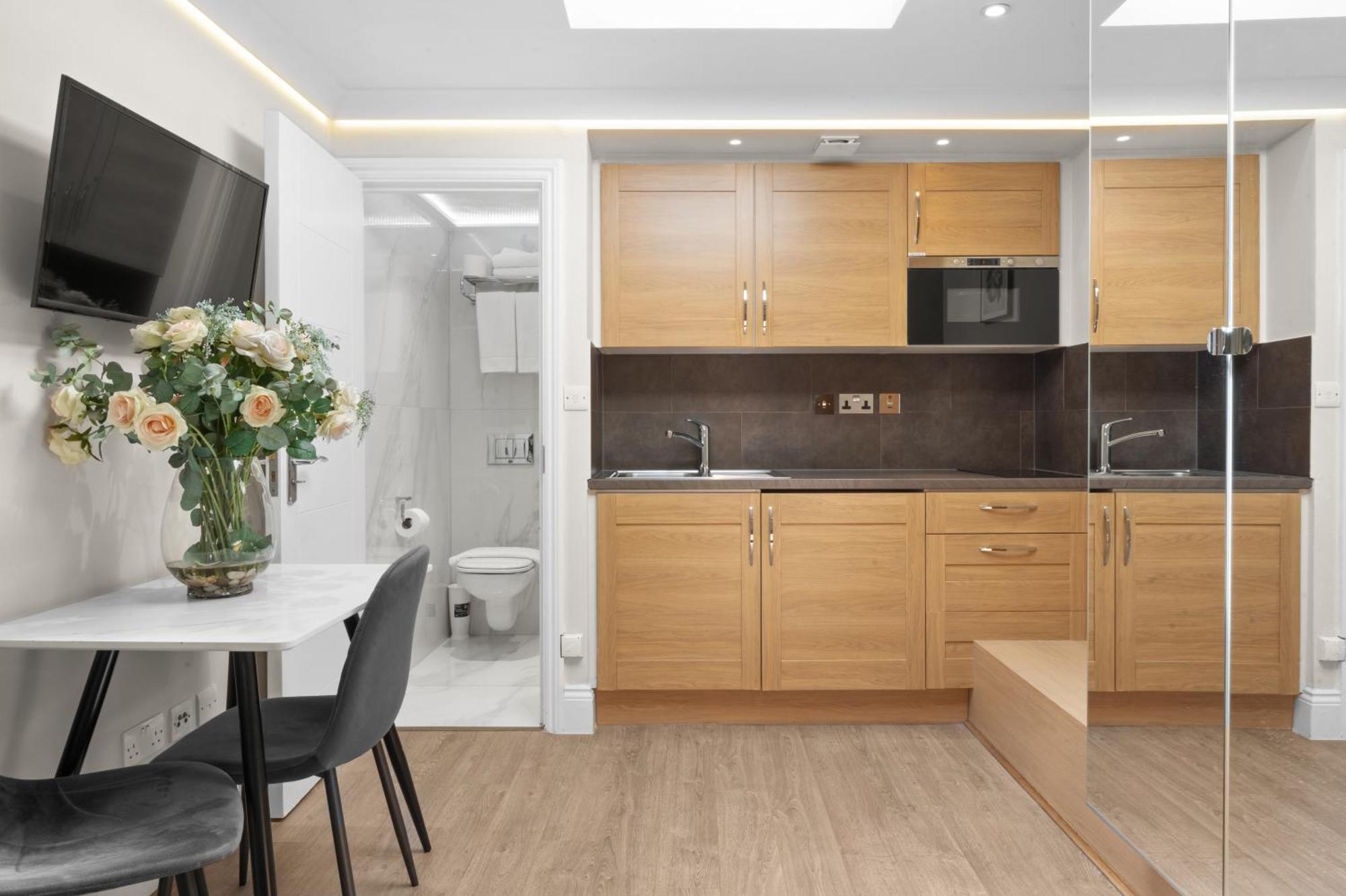 Cleveland Residences Russell Square London Bagian luar foto