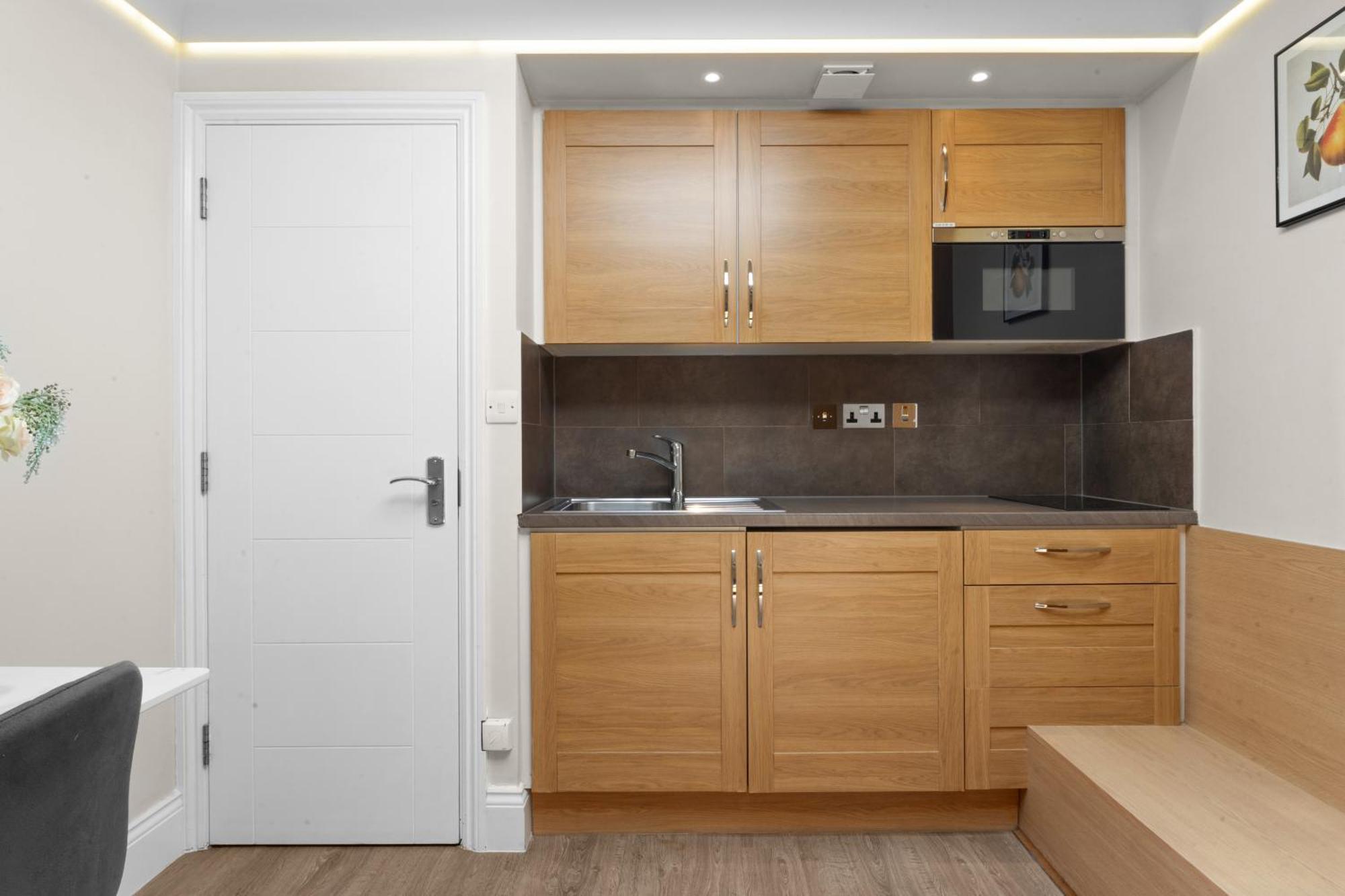 Cleveland Residences Russell Square London Bagian luar foto